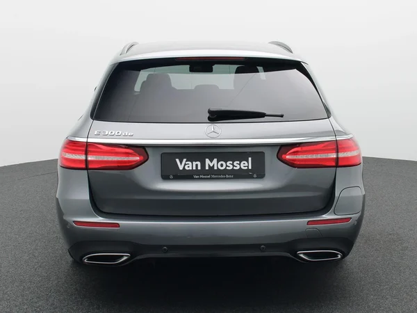 Mercedes-Benz E-Klasse (2020) — foto 28 van 32