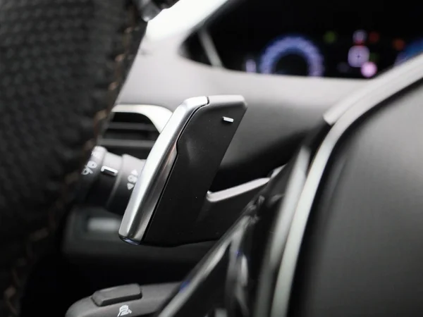 Peugeot 3008 (2023) — foto 18 van 49