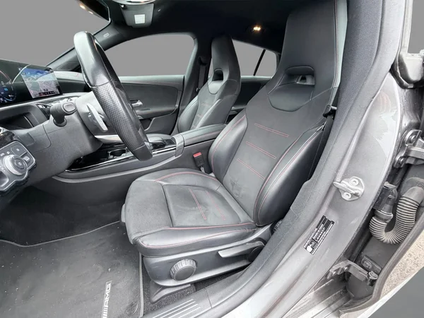 Mercedes-Benz CLA (2022) — foto 16 van 18