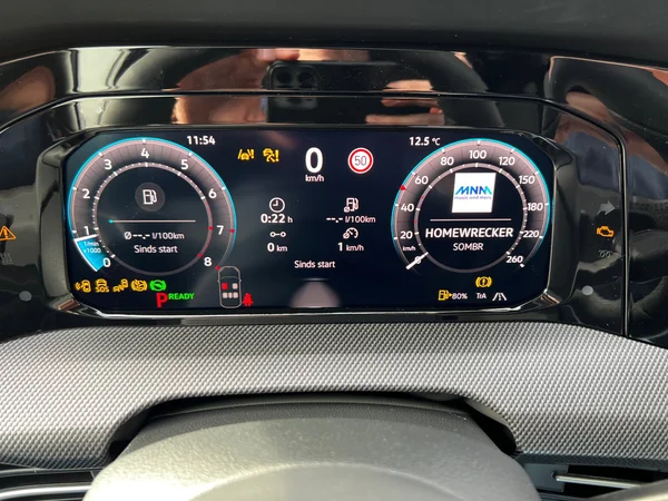 VOLKSWAGEN Golf VIII (2026) — foto 15 van 16