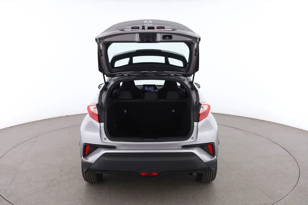 Toyota C-HR (2019) — foto 7 van 16