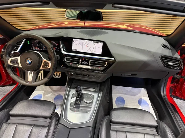 Bmw Z4 (2023) — foto 7 van 38