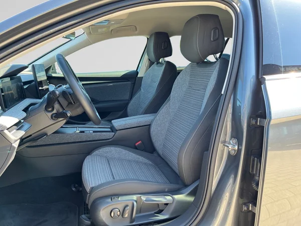 SKODA Superb Combi (2025) — foto 21 van 23
