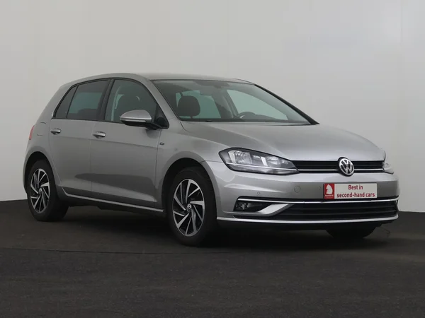 VOLKSWAGEN Golf (2018) — foto 22 van 27