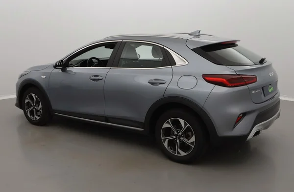 Kia Xceed (2022) — foto 23 van 35
