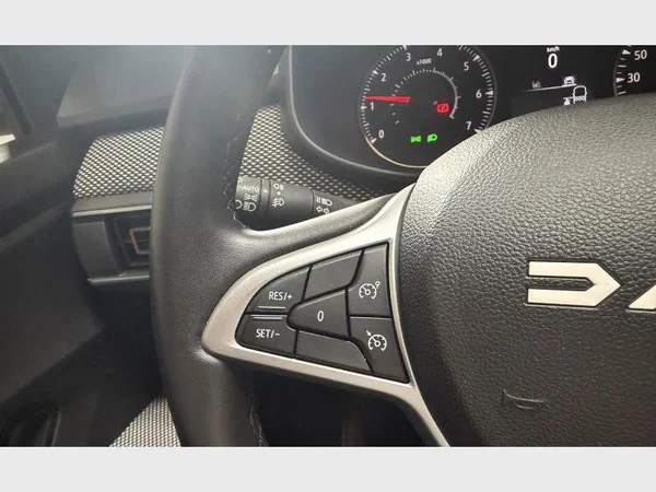 Dacia Sandero Stepway (2023) — foto 13 van 28