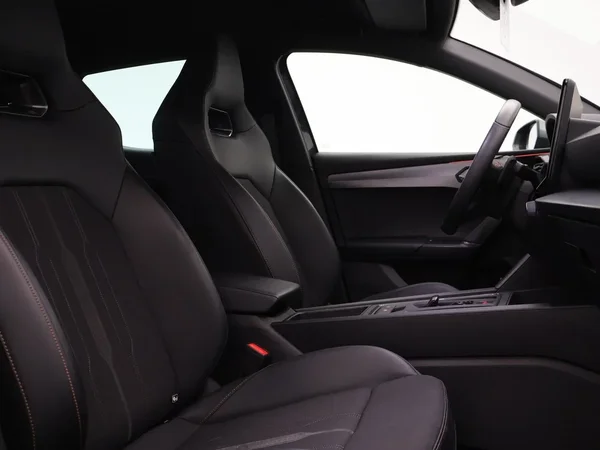 CUPRA Leon (2023) — foto 29 van 31