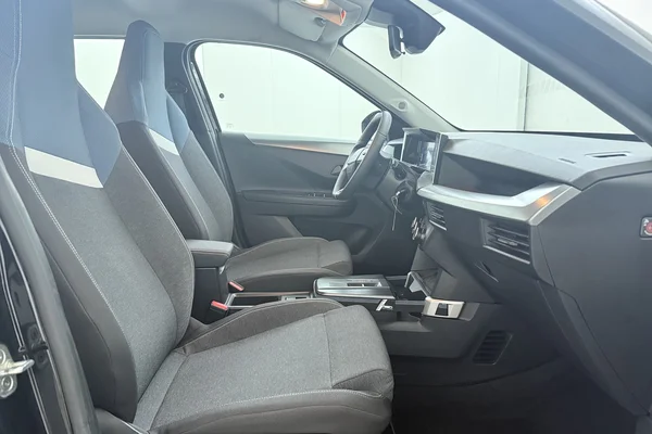 Opel Frontera (2025) — foto 21 van 23