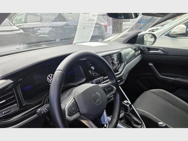 Volkswagen Taigo (2023) — foto 8 van 25