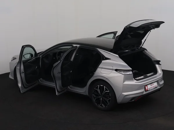 DS AUTOMOBILES DS 4 (2022) — foto 30 van 31