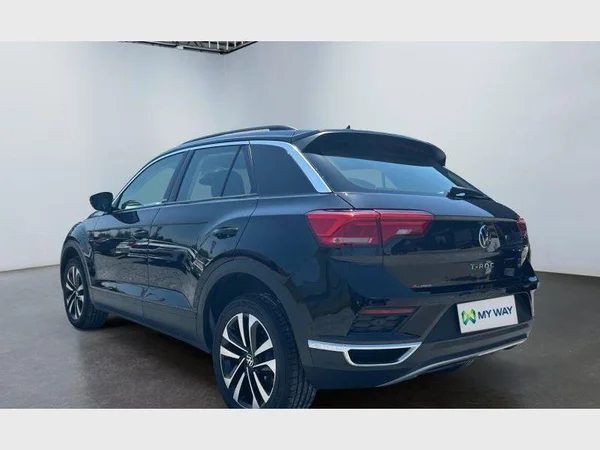 Volkswagen T-Roc (2021) — foto 12 van 29