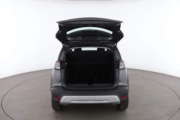 Opel Crossland X (2022) — foto 7 van 16