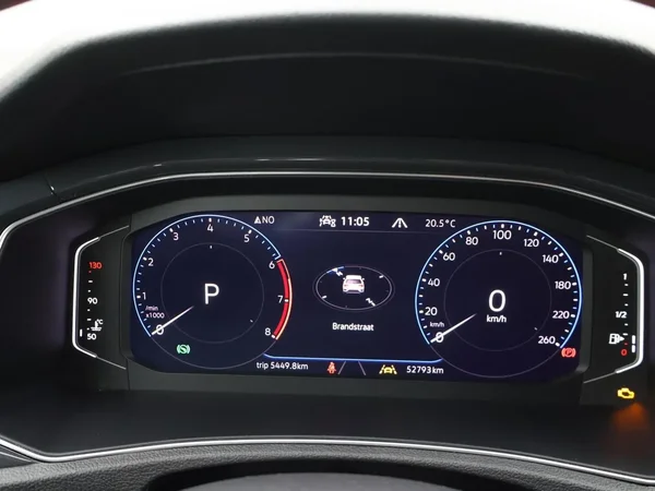 Volkswagen T-Roc (2021) — foto 5 van 30