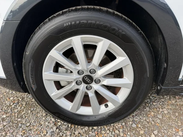 AUDI A1 Allstreet (2025) — foto 19 van 37