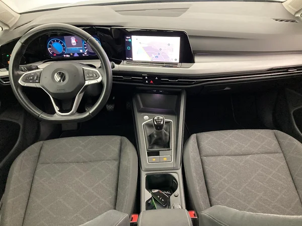 VOLKSWAGEN Golf VIII SW (2022) — foto 9 van 36