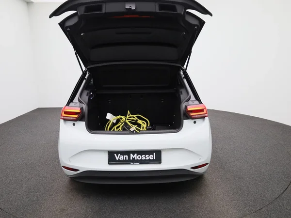 Volkswagen ID.3 (2022) — foto 4 van 43