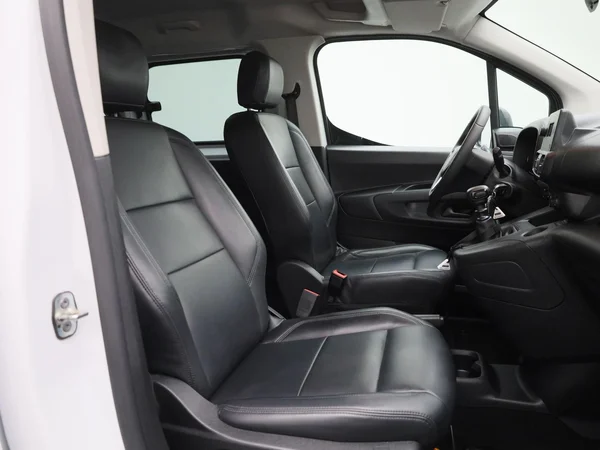 Opel Combo Life (2022) — foto 26 van 36
