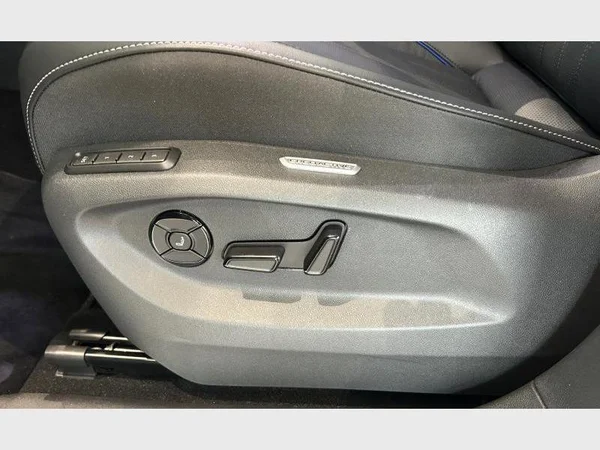 VOLKSWAGEN Tayron eHybrid (2026) — foto 3 van 15