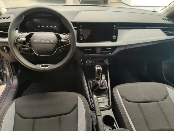 SKODA Kamiq (2026) — foto 3 van 21