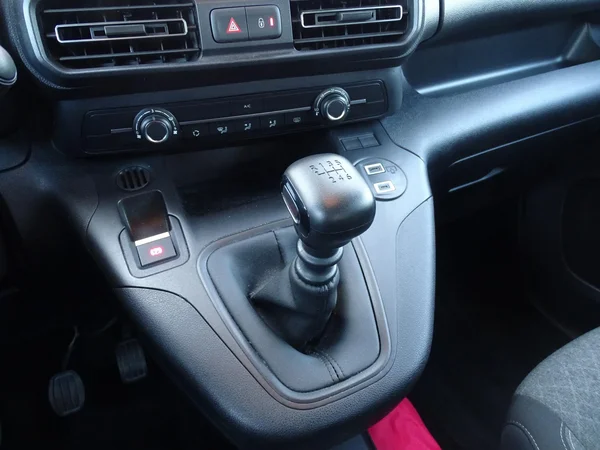 Opel Combo Life (2024) — foto 13 van 27