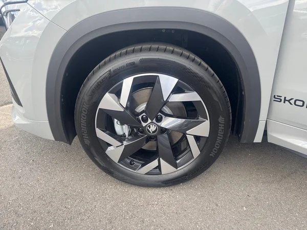 SKODA Kodiaq (2026) — foto 13 van 21