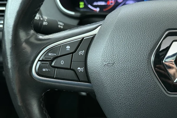 Renault Megane SW Phase II E-TECH (PHEV) (2021) — foto 5 van 24