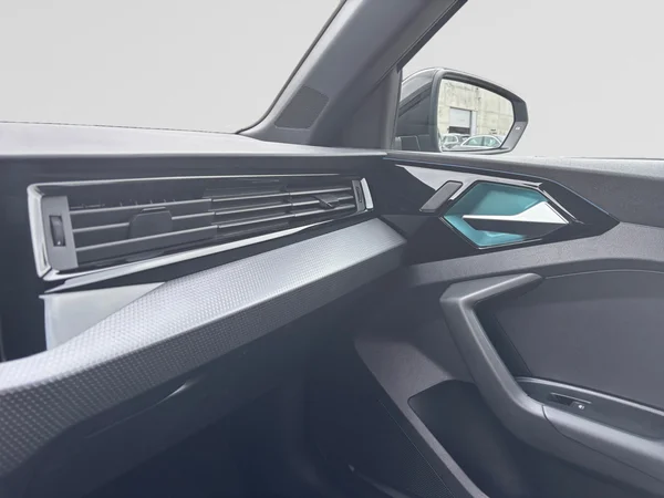 AUDI A1 Sportback (2024) — foto 8 van 20