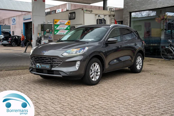 Ford Kuga (2022) — foto 29 van 33