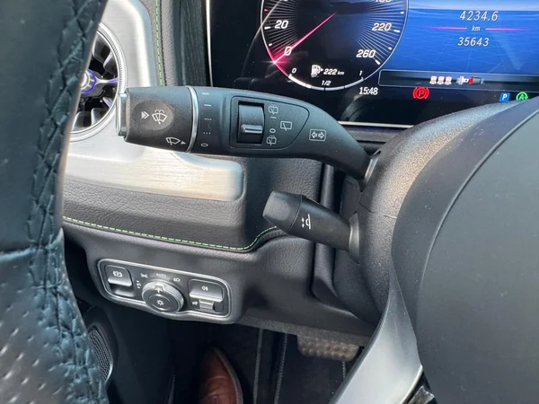 Mercedes-Benz G-Klasse (2024) — foto 6 van 35