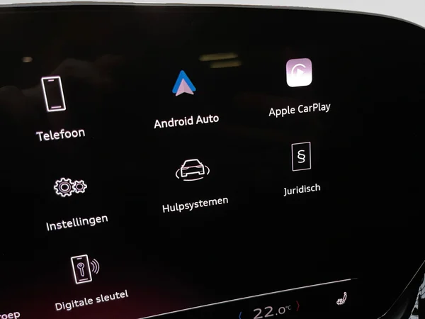 AUDI A6 (2025) — foto 9 van 14