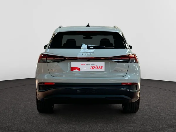 AUDI Q4 e-tron (2025) — foto 16 van 21