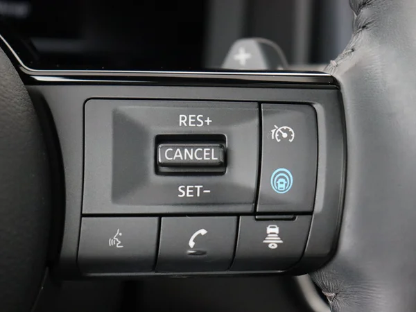 NISSAN Qashqai (2023) — foto 9 van 30