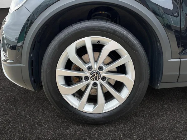 VOLKSWAGEN T-Roc (2023) — foto 13 van 21