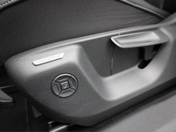 VOLKSWAGEN Tiguan (2024) — foto 23 van 24