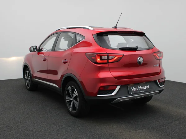 MG ZS EV (2021) — foto 12 van 44