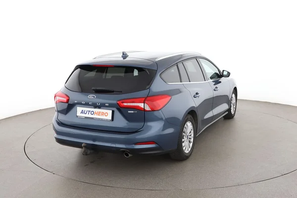 Ford Focus (2021) — foto 12 van 16