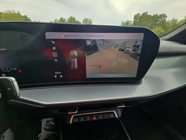 AUDI Q3 SUV (2025) — foto 7 van 24