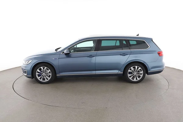 Volkswagen Passat (2017) — foto 9 van 16
