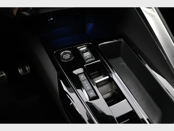 PEUGEOT 5008 (2023) — foto 8 van 26