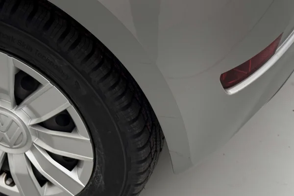 Volkswagen E-Up! (2020) — foto 20 van 28