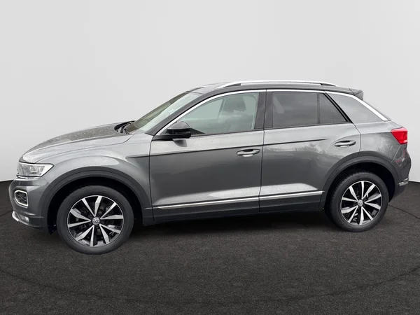 VOLKSWAGEN T-Roc (2018) — foto 21 van 22