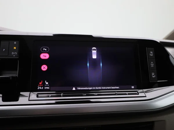 Volkswagen Multivan (2024) — foto 18 van 50