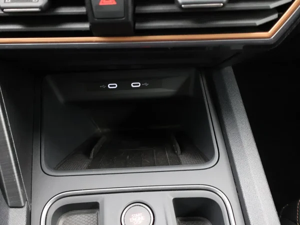 CUPRA Leon Sportstourer (2024) — foto 20 van 31