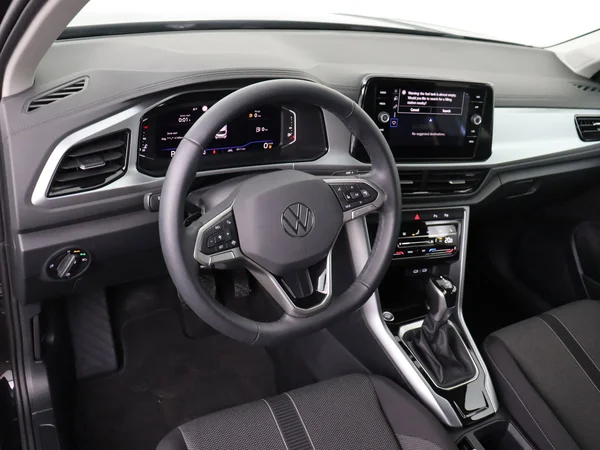 VOLKSWAGEN T-Roc (2025) — foto 17 van 18