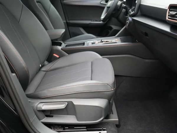 CUPRA Formentor e-Hybrid (PHEV) (2026) — foto 8 van 10