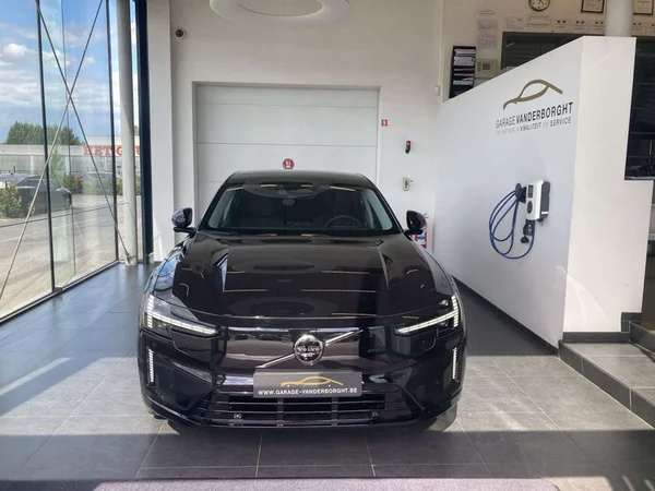 Volvo ES90 — foto 12 van 19