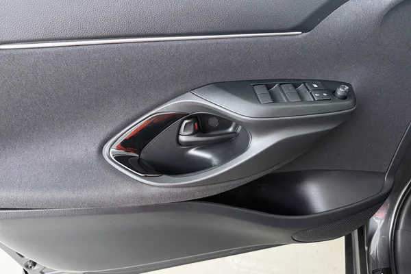 Toyota Yaris Cross Hybrid (HEV) (2025) — foto 8 van 18