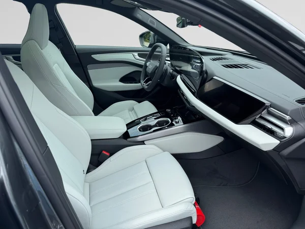 AUDI A6 Avant (2025) — foto 8 van 24