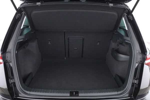 Skoda Karoq (2023) — foto 8 van 16