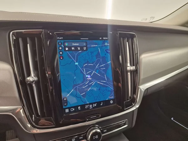 Volvo S90 (2025) — foto 7 van 17